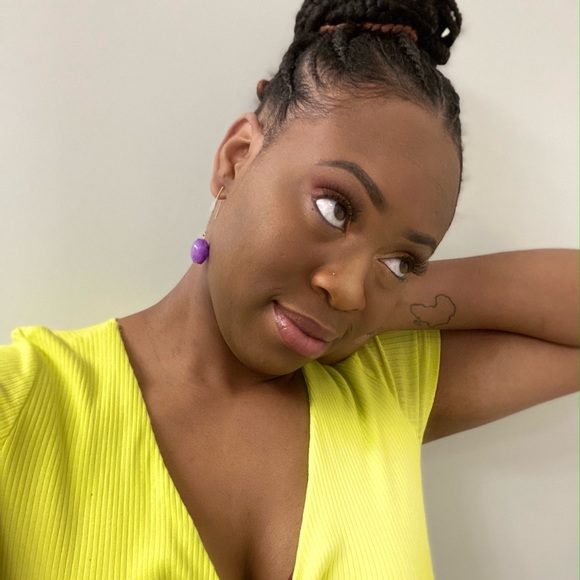 Purple drop earrings. - Picture 2 of 2